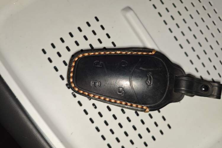 Used VOYAH Dream 2025 PHEV Four-Wheel-Drive Flagship Version – Qiankun Edition
