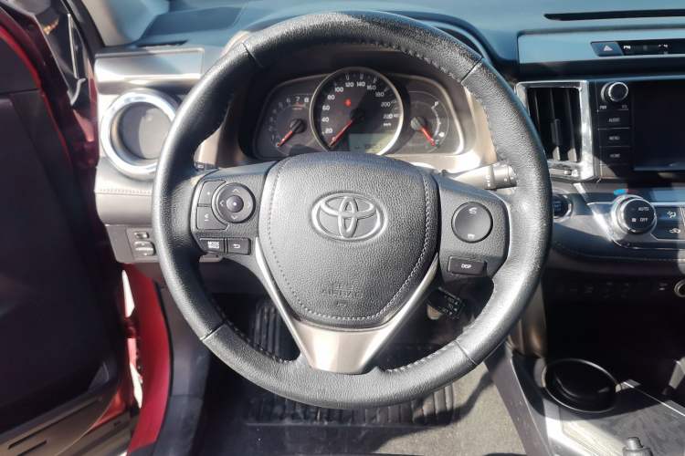 Used Toyota RAV4 2015 2.5L Automatic 4x4 Elite Edition