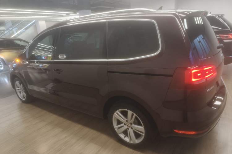 Used Volkswagen Sharan 2018 Revised Version 380TSI Comfort Edition 7-Seater
