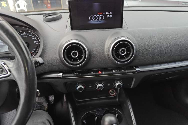 Used Audi A3 2016 Limousine 35 TFSI Prestige Edition
