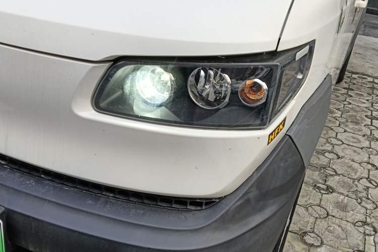 Used  Aoteng 2022 Pure Electric Van 41.93 kWh Hengtian Guoxuan
