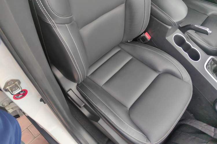 Used Geely Auto Vision X6 2016 1.8L Manual Luxury Edition