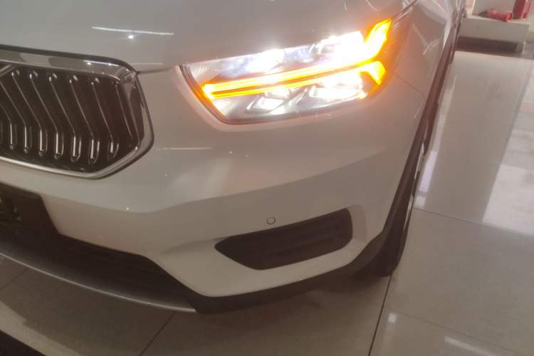 Used Volvo XC40 2022 T4 Four-Wheel Drive Smart & Stylish Edition
