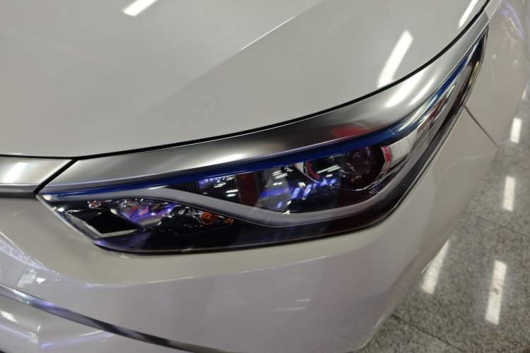 Used Toyota Levin 2016 Dual-Engine 1.8H GS E-CVT Elite Model with Sunroof
