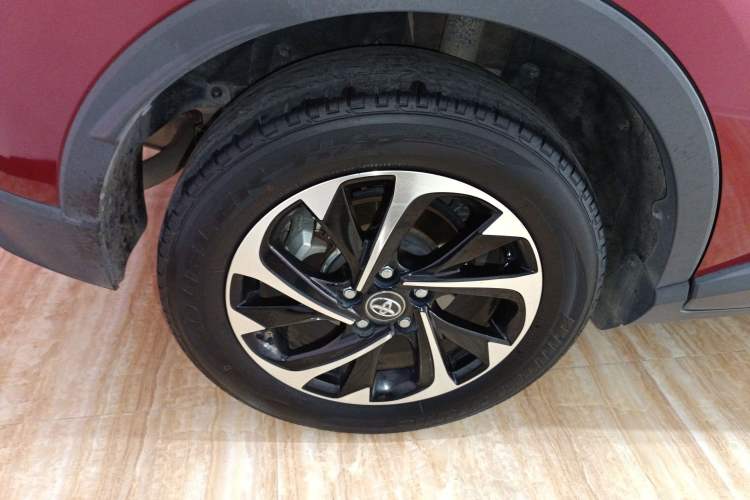 Used Toyota IZOA 2020 2.0L Yichi Version
