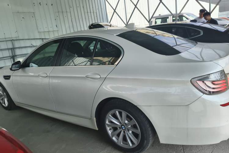Used BMW 5 Series 2014 520i Elegant Edition