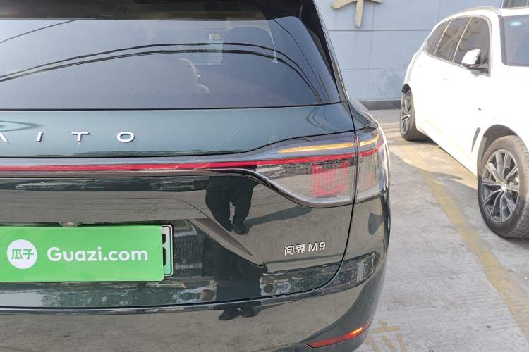 Used Hima AITO M9 2024 Range-Extended Ultra Version 42 kWh 6-Seater Model
