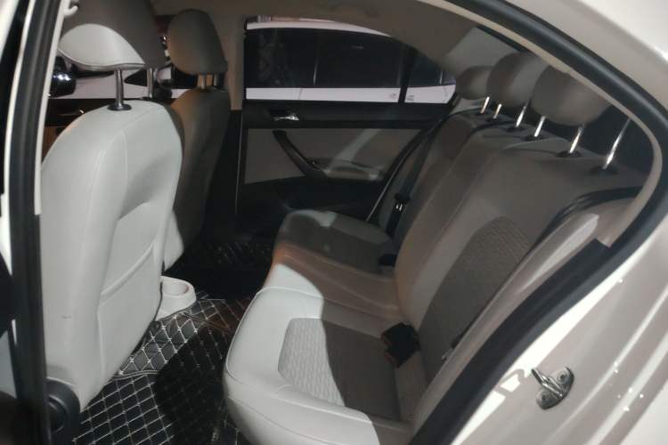 Used Skoda Rapid 2016 1.6L Automatic Chuanxing Edition
