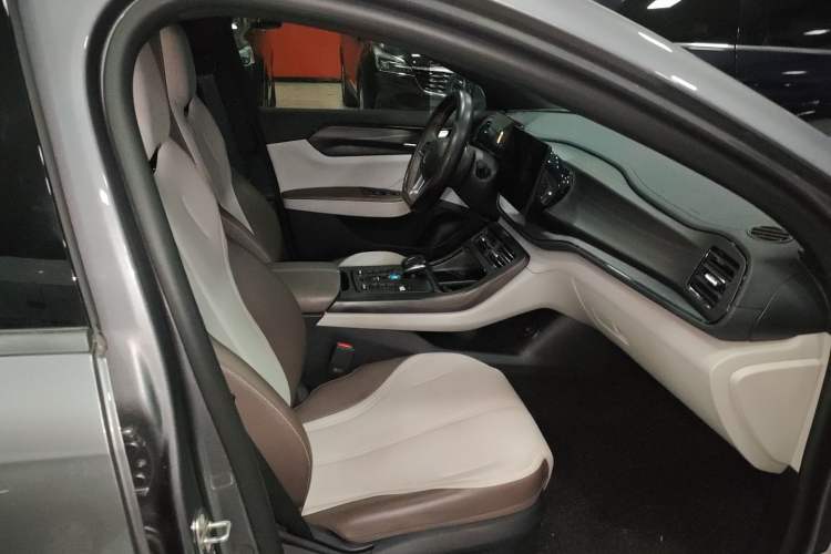 Used BYD Qin PLUS 2023 Champion Edition DM-i 55KM Leading Model