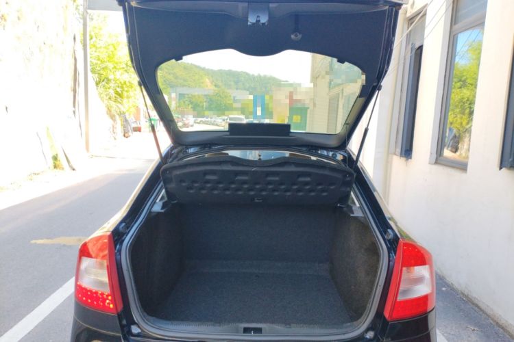 Used Skoda Octavia 2014 2.0L Automatic Yijie Edition
