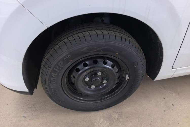 Used Wuling Hongguang New Energy 2024 All-Electric Model 300KM Practical Version