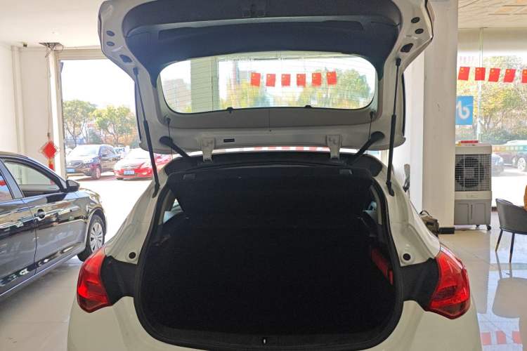 Used Buick GT 2014 XT 1.6L Automatic Fashion Edition
