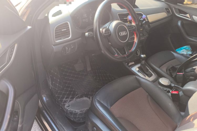 Used Audi Q3 2017 35 TFSI Fashion Model
