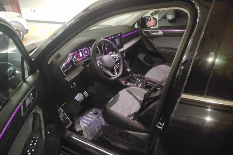 Used Volkswagen Tiguan L 2023 380TSI Automatic All-Wheel Drive R-Line Flagship 7-Seater