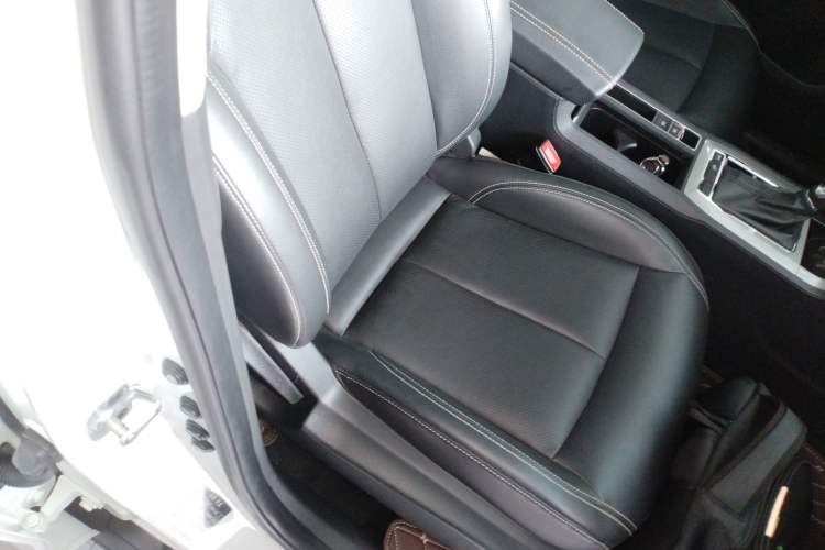 Used Roewe RX5 2016 20T Two-Wheel Drive Automatic Flagship Edition
