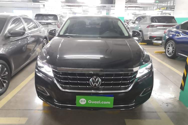 Used Volkswagen Passat 2020 Facelift 330TSI Elite Edition China VI Standard