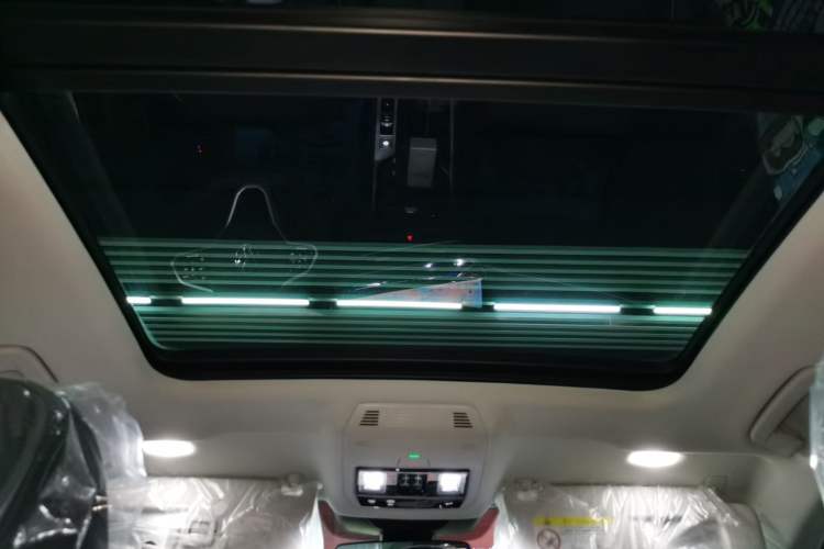 Used Volkswagen Magotan 2024 380TSI DSG Prestige Edition DaMai Package