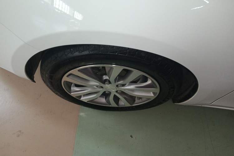 Used Buick GT 2019 18T Automatic Connected Elite Model China VI Standard
