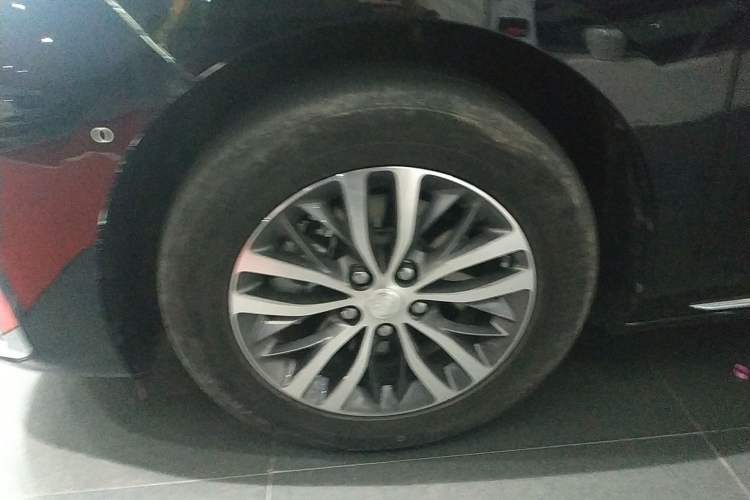 Used Buick GL8 2023 ES Lu Zun Deluxe Model
