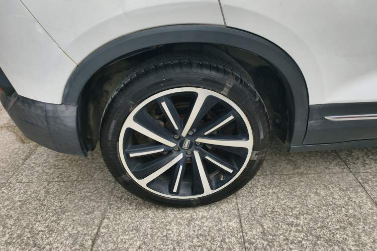 Used Bestune T77 2019 230 TID Automatic Prestige Version China V Emission Standard
