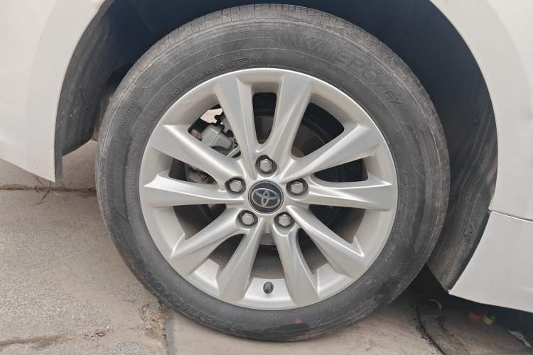 Used Toyota Corolla 2023 1.8L Smart Electric Hybrid Dual-Motor Elite Edition
