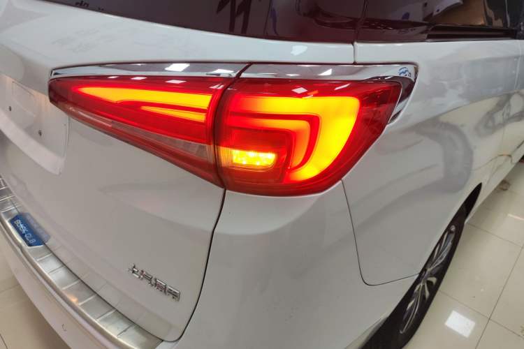 Used Buick GL8 2018 ES 28T Luxury Model China VI Standard
