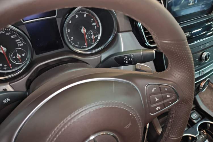 Used Mercedes-Benz GLS 2018 Facelift GLS 320 4MATIC
