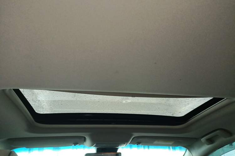 Used Buick GL8 2021 Land Cruiser Executive Class 652T Smart Luxury Model
