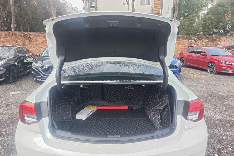 Used Buick Regal 2024 Revised 25T Ultra-Comfort Edition