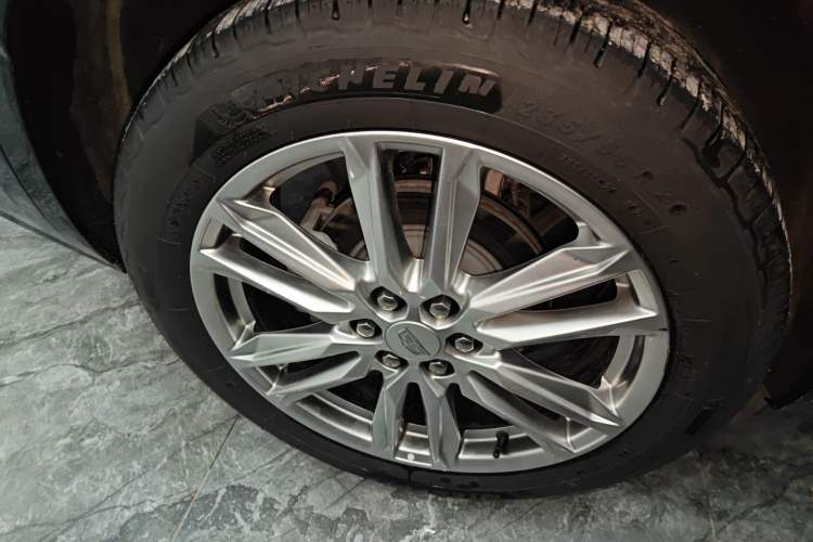 Used Cadillac XT6 2022 2.0T Six-Seater Four-Wheel-Drive Luxury Standard Edition
