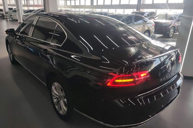 Used Volkswagen Magotan 2018 330TSI DSG Luxury Model