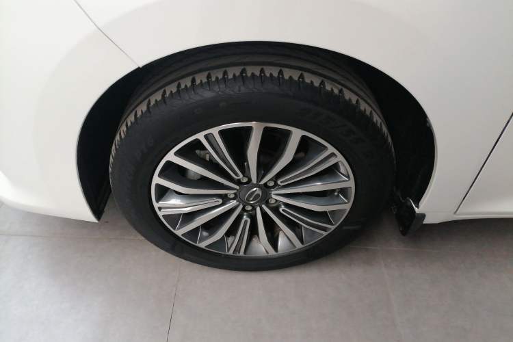 Used GAC Trumpchi M6 2019 270T DCT Luxury Edition (7-seater) China VI