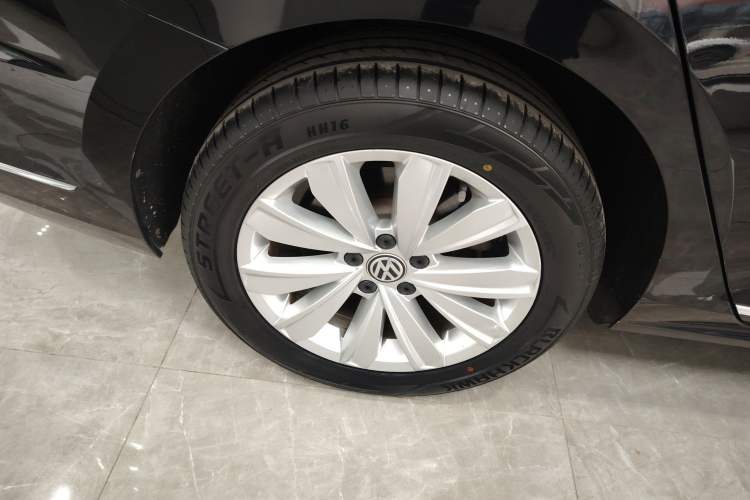 Used Volkswagen Passat 2020 330TSI Elite Edition China VI
