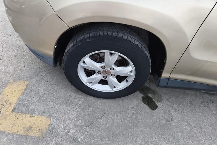 Used BYD S6 2013 Platinum Edition 2.4L Automatic Luxury Model
