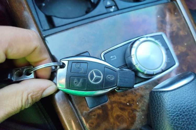 Used Mercedes-Benz E-Class 2014 E 260 L
