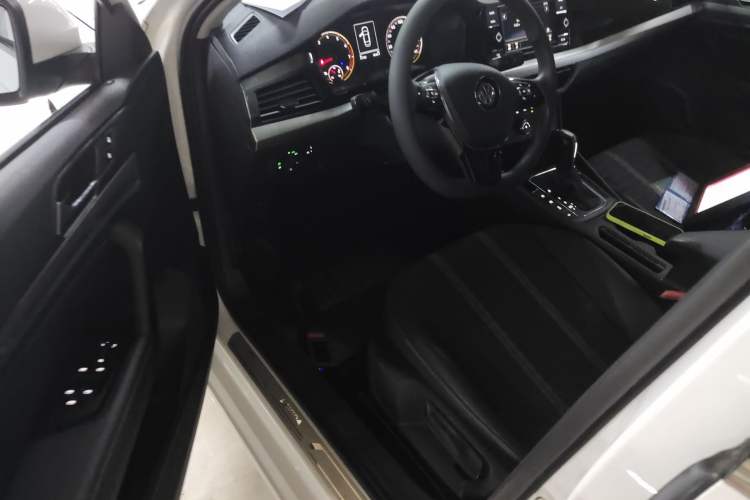 Used Volkswagen Lavida 2019 Hatchback 200TSI DSG Comfort Edition China VI
