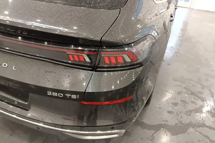 Used Volkswagen Lamando 2023 Lavida L 280TSI DSG Cool & Spicy Edition