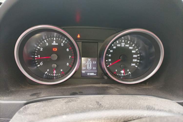 Used Haval H6 2015 Revised Version Sport Edition 1.5T Manual Transmission Two-Wheel Drive Elite Grade
