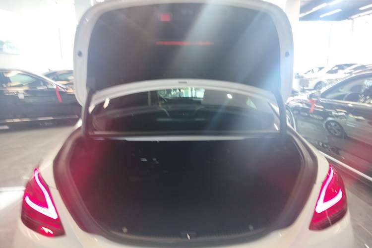 Used Mercedes-Benz C-Class 2021 C 200 L Fashion Edition Sport Version