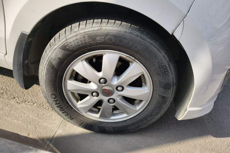 Used Wuling Hongguang 2014 1.5L Standard Version
