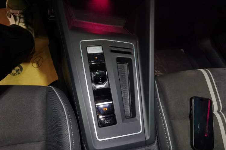 Used Volkswagen Golf 2023 Facelift 280TSI DSG R-Line Lite
