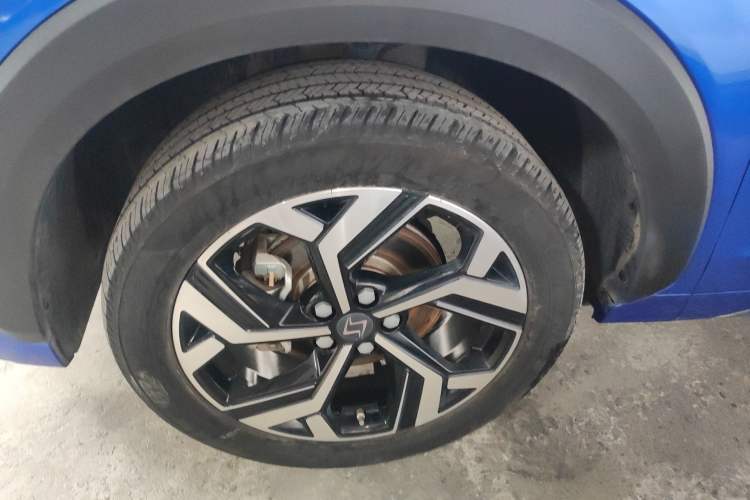 Used SOL X8 2021 300T DCT Prestige Smart Connect Edition 6 Seats
