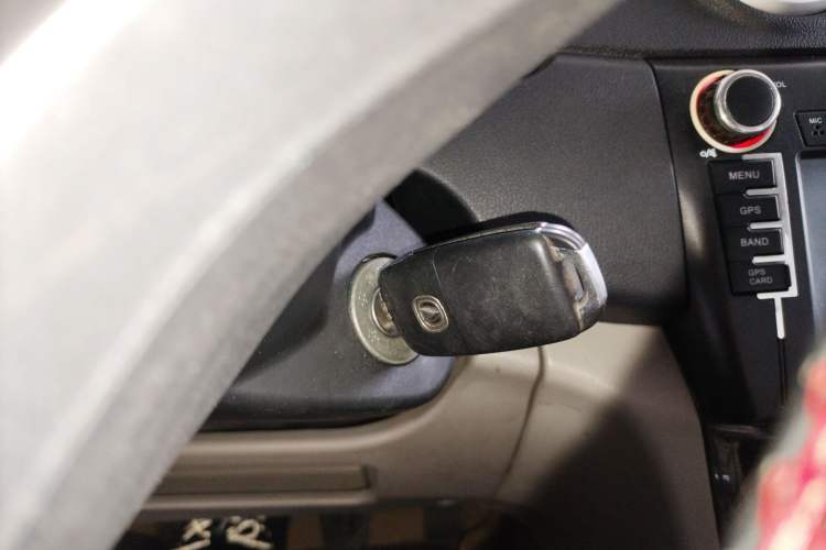 Used Changan Alsvin V3 2015 1.4L Manual Meiruan Model China V Standard
