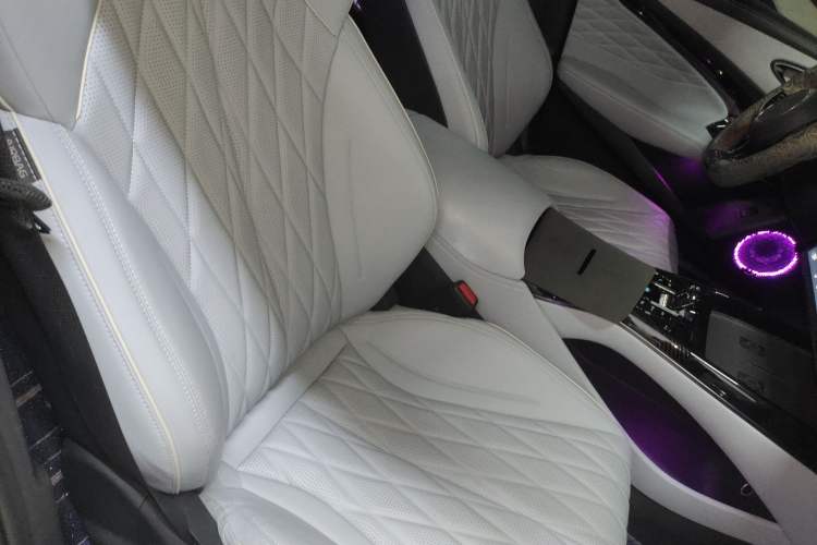 Used BYD Seal 2022 550 km Standard Range Rear-Wheel Drive Prestige Version
