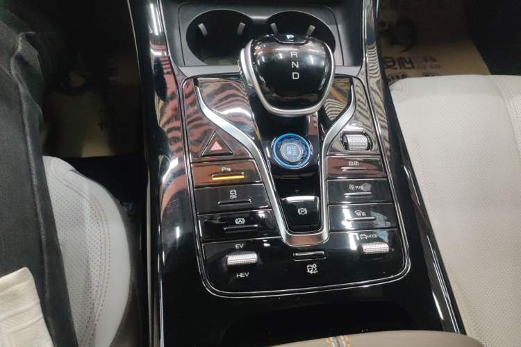 Used BYD Qin PLUS 2023 Champion Edition DM-i 55KM Leading Model
