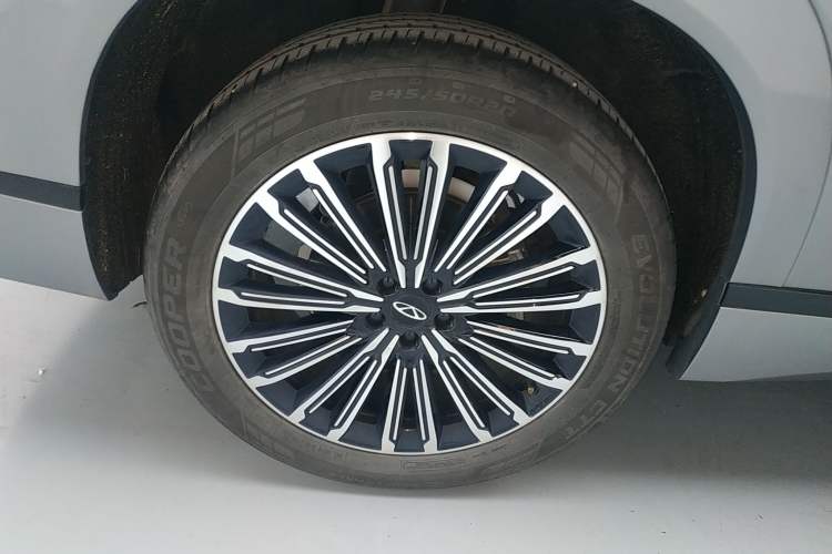 Used Chery Tiggo 9 C-DM 2025 1.5T 106KM Ultra-Comfort Edition 5 Seats Lithium-NMC
