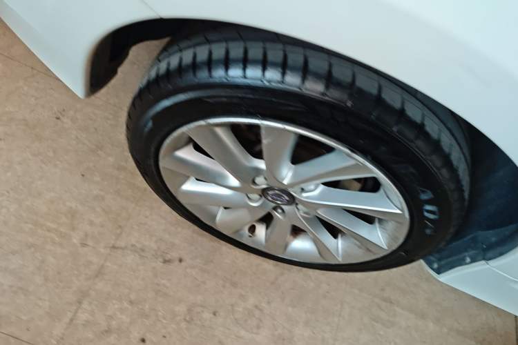 Used Volvo S60 2015 S60L 2.0T Zhiyuan Edition