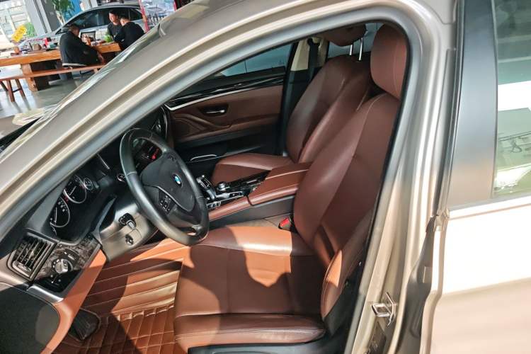 Used BMW 5 Series 2014 520Li Elegant Model