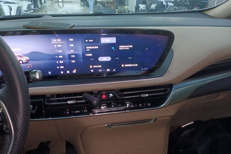 Used Buick Century 2023 2.0T Seven-Seater Deluxe Edition
