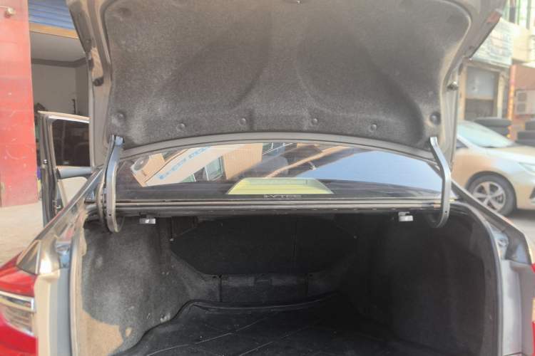 Used Honda Crider 2013 1.8L automatic comfort version
